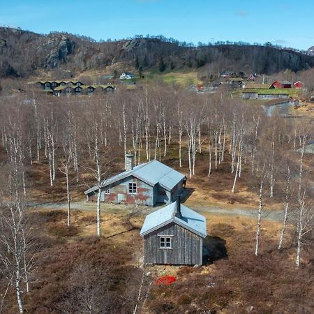 Unique Cabin Sikringsbua In Sirdal Tjorhom Exterior photo